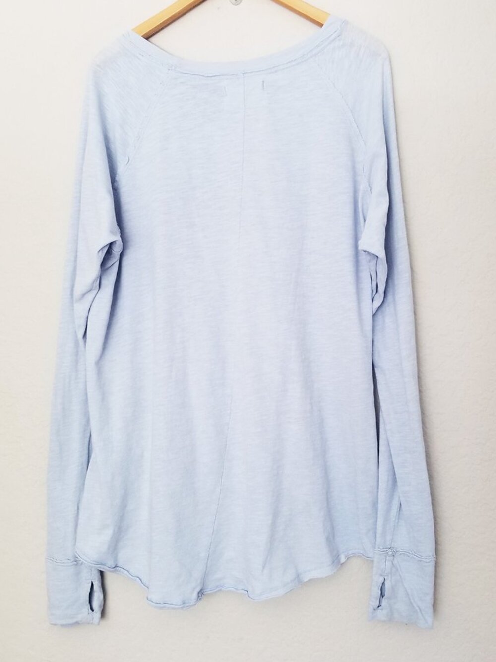 Free People We the Free Arden Tee Size M Rain Light Blue 100% Cotton Longline - Picture 7 of 16